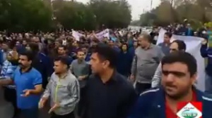 راهپیمایی عظیم کارگران گروه ملی فولاد اهواز در اعتراض به بی توجهی مسئولان به مطالباتشان