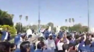 تجمع و راهپیمایی همزمان گروه ملی اهواز و بازنشستگان صنايع فولاد در مقابل استانداری