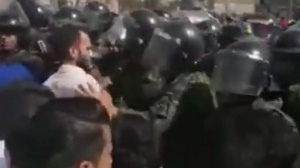 تيراندازى به طرف تجمع مسالمت آميز در اهواز وبازداشت 12 نَفَر در بين آنها 3 فعال زن