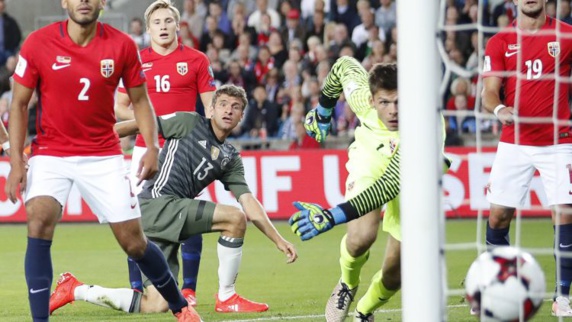 مولر می توانستیم بیش از سه گول بزنیم مولر می توانستیم بیش از سه گول بزنیم