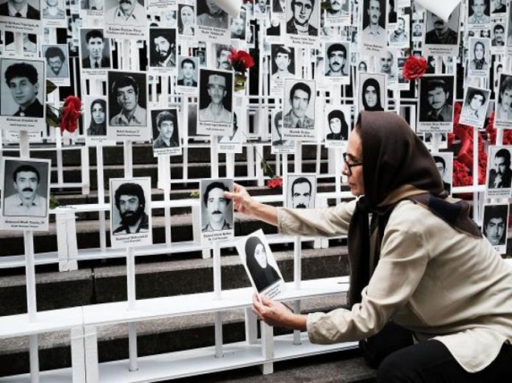 عکس‌های اعتراضي اپوزسیون ایرانی به حضور حسن روحانی در سازمان ملل