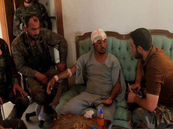 عکس آرشیوی ،اسارت یک مزدورافغان توسط مخالفان رژیم اسد عکس آرشیوی ،اسارت یک مزدورافغان توسط مخالفان رژیم اسد