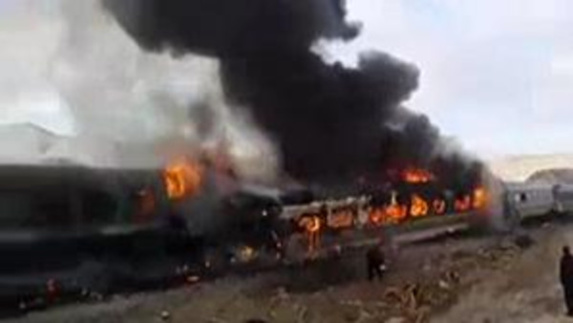 بیش ۱۴۸ مجروح و کشته در حادثه برخورد ۲ قطاردرسمنان بیش ۱۴۸ مجروح و کشته در حادثه برخورد ۲ قطاردرسمنان