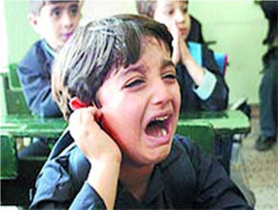 تنبیه وحشتناک دانش آموزان در ایران در+عکس تنبیه وحشتناک دانش آموزان در ایران در+عکس