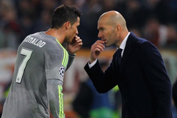 سرمربی فرانسوی رئال مادرید توانایی های رونالدو را ستود. سرمربی فرانسوی رئال مادرید توانایی های رونالدو را ستود.