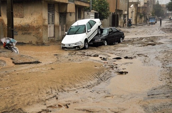 تصاویری از سیل و طوفان در چندین استان ایران تصاویری از سیل و طوفان در چندین استان ایران
