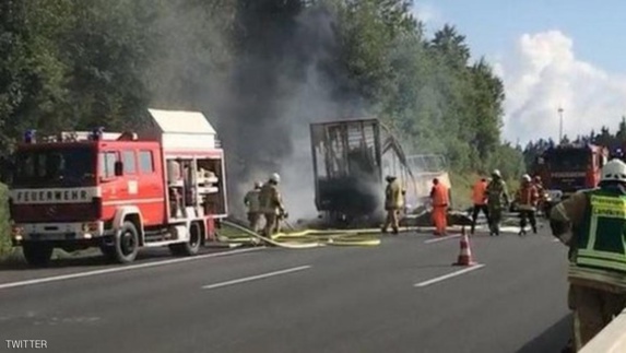 آتش گرفتن اتوبوس گردشگری در آلمان 