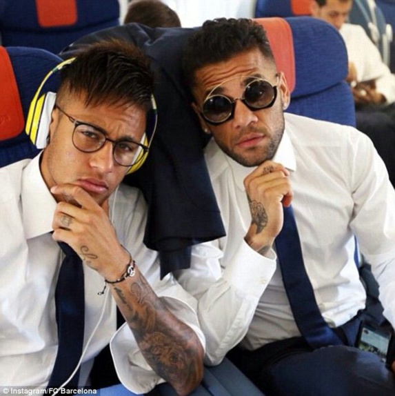 در هواپیمای ایرباس چه بر نیمار و رئیس بارسلونا گذشت در هواپیمای ایرباس چه بر نیمار و رئیس بارسلونا گذشت