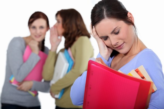 چگونه انسان های سمی اطرافمان را خنثی کنیم چگونه انسان های سمی اطرافمان را خنثی کنیم