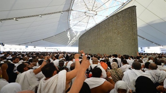 زائران ايرانى توصیه ها را برای حرکت به سوی جمرات جدی بگیرند زائران ايرانى توصیه ها را برای حرکت به سوی جمرات جدی بگیرند