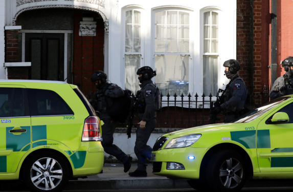 گروه تروریستی داعش مسئولیت بمب‌گذاری در مترو لندن را بر عهده گرفت؛ افزایش سطح هشدار امنیتی در بریتانیا