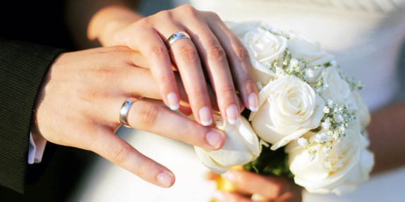 جرا زوج های جوان به حلقه ازدواج بیشتر اهمیت می دهند جرا زوج های جوان به حلقه ازدواج بیشتر اهمیت می دهند