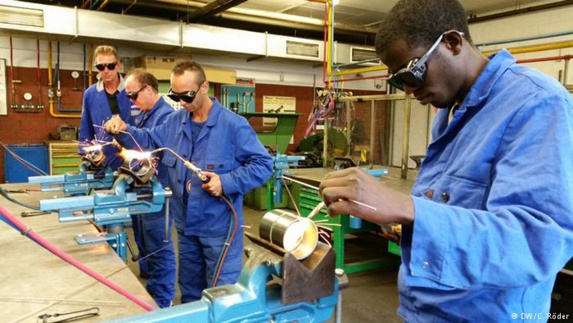 وحدت دو آلمان آز آغاز تا کنون به روایت تصویر وحدت دو آلمان آز آغاز تا کنون به روایت تصویر