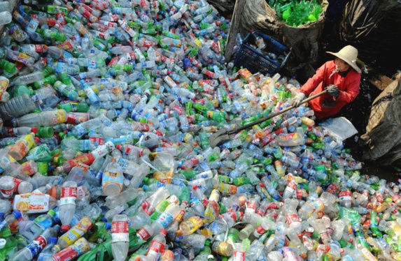 زندگی در سیاره پلاستیکی زندگی در سیاره پلاستیکی