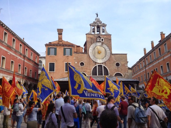 همه پرسی برای استقلال در شمال ایتالیا برگزار میشود همه پرسی برای استقلال در شمال ایتالیا برگزار میشود