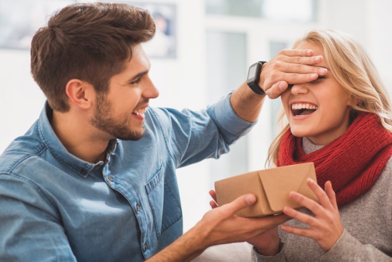 ویژگیهایی در زنان، که شریک زندگی را جذب میکند ویژگیهایی در زنان، که شریک زندگی را جذب میکند