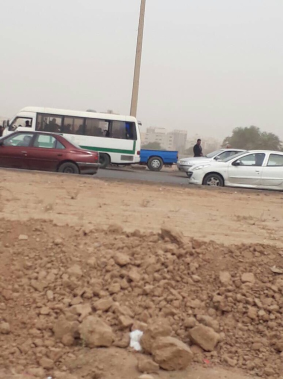 هجوم نيروى انتظامى و إجرائيات شهردارى به بساط فروشان در احواز + ویدئو هجوم نيروى انتظامى و إجرائيات شهردارى به بساط فروشان در احواز + ویدئو