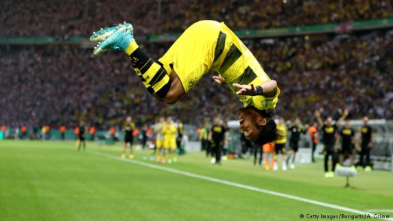 انتخاب محمد صلاح، ستاره مصر به عنوان بهترین فوتبالیست آفریقا انتخاب محمد صلاح، ستاره مصر به عنوان بهترین فوتبالیست آفریقا