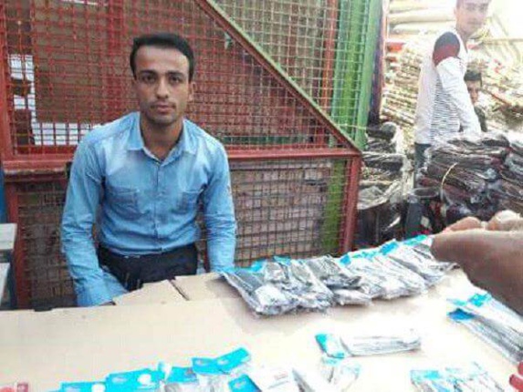 شماری از قهرمانان دست فروش ورزش ايران + عکس شماری از قهرمانان دست فروش ورزش ايران + عکس