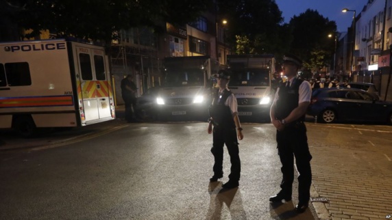 ۴۳ سال زندان برای مردی که با ماشین به مسلمانان در لندن حمله کرده بود ۴۳ سال زندان برای مردی که با ماشین به مسلمانان در لندن حمله کرده بود