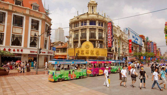 بازدید راهنمای جاذبههای گردشگری شانگهای بازدید راهنمای جاذبههای گردشگری شانگهای