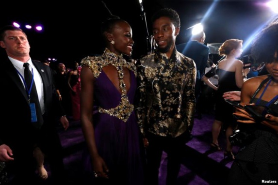 چدویک بوزمن و لوپیتا انیونگو، بازیگران «پلنگ سیاه» روی فرش قرمز چدویک بوزمن و لوپیتا انیونگو، بازیگران «پلنگ سیاه» روی فرش قرمز