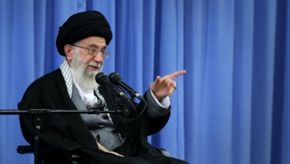 واکنش احمدی‌نژاد و توکلی به ادعای خامنه‌ای درباره وجود آزادی بیان در ایران