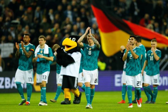 یواخیم لوو و شاگردانش در آستانه رسیدن به رکورد تاریخی ژرمن ها یواخیم لوو و شاگردانش در آستانه رسیدن به رکورد تاریخی ژرمن ها