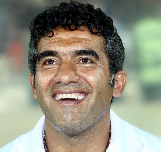 دروازهبان پیشین تیم ملی ممنوعالخروج شد/ 54 ضربه شلاق برای عابدزاده! دروازهبان پیشین تیم ملی ممنوعالخروج شد/ 54 ضربه شلاق برای عابدزاده!