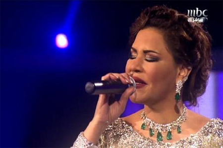 احلام خواننده پر آوازه جهان عرب احلام خواننده پر آوازه جهان عرب