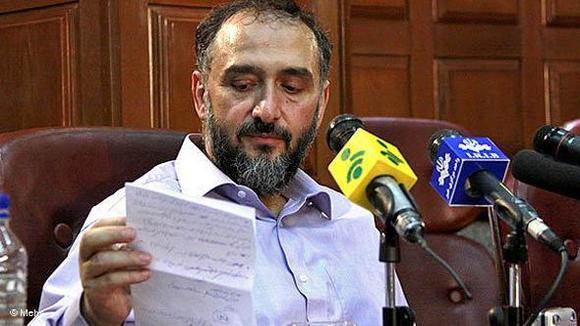 محمد علی ابطحی، معاون پارلمانی رئیس جمهوری اسلامی، در زمان محمد خاتمی محمد علی ابطحی، معاون پارلمانی رئیس جمهوری اسلامی، در زمان محمد خاتمی