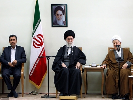 حضور احمدی نژاد در دیدار اعضای مجمع تشخیص مصلحت با خامنه ای