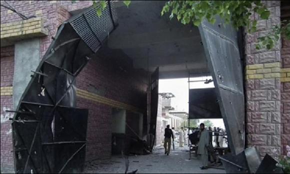 حدود 400 زندانی طالبان از بازداشتگاهی در پاکستان فرار کردند حدود 400 زندانی طالبان از بازداشتگاهی در پاکستان فرار کردند