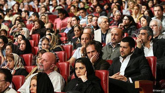 شادی به ثمر رسیدن تلاشها برای بازگشایی خانه سینما شادی به ثمر رسیدن تلاشها برای بازگشایی خانه سینما