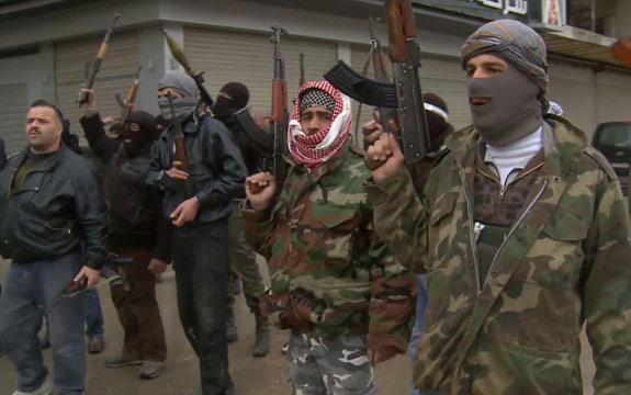 نظامیان ارتش سوریه به ارتش آزاد اسلحه می فروشند نظامیان ارتش سوریه به ارتش آزاد اسلحه می فروشند