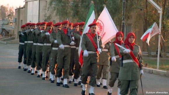 هشدار آمریکا به مجاهدین خلق برای تخلیه اردوگاه اشرف هشدار آمریکا به مجاهدین خلق برای تخلیه اردوگاه اشرف