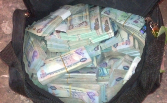 جعل اسکناس و پولشویی ایرانی،اینبار در کشور امارات متحده عربی جعل اسکناس و پولشویی ایرانی،اینبار در کشور امارات متحده عربی