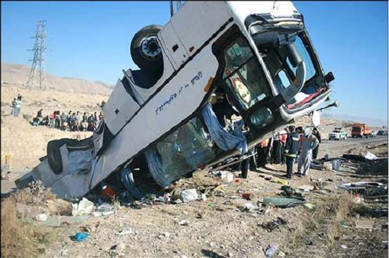 واژگونی اتوبوس زائران ايرانی در بازگشت از عراق ۱۹ کشته برجای گذاشت