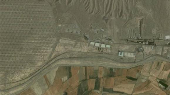 نمایش عکسهای پاکسازی تاسیسات پارچین در جلسه محرمانه آژانس نمایش عکسهای پاکسازی تاسیسات پارچین در جلسه محرمانه آژانس