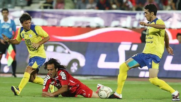 توقف پرحاشيه پرسپوليس مقابل نفت تهران توقف پرحاشيه پرسپوليس مقابل نفت تهران