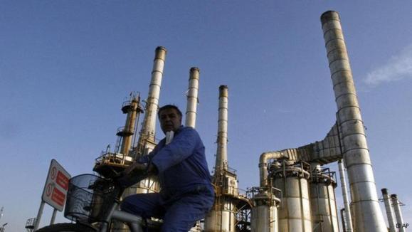 پایین‌ترین میزان تولید نفت ایران در دو دهه گذشته