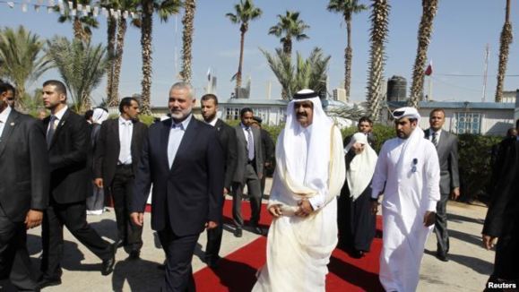 قطر میلیون ها دلار در نوار غزه سرمایه گذاری می کند قطر میلیون ها دلار در نوار غزه سرمایه گذاری می کند
