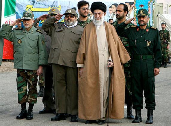 احمدینژاد: سپاه بخشی از اموال خود را واگذار کند احمدینژاد: سپاه بخشی از اموال خود را واگذار کند