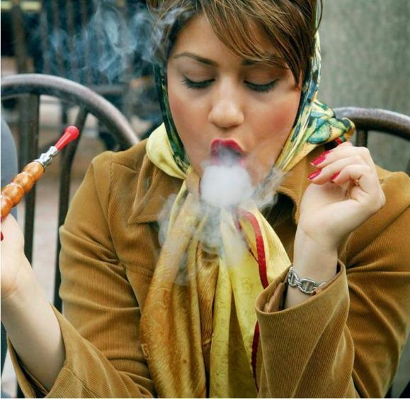 زنان روس در بوشهر حق حجاب میگیرند اما حجاب را رعایت نمی کنند! زنان روس در بوشهر حق حجاب میگیرند اما حجاب را رعایت نمی کنند!