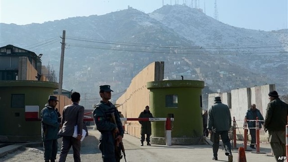 ورودی پاسگاه فرماندهی پلیس کابل، جایی که تیراندازی روز دوشنبه رخ داده است.