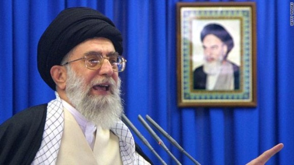 شاهکار جدید تهرانیها؛خوشبو کننده ماشین با عکس خامنه ای! شاهکار جدید تهرانیها؛خوشبو کننده ماشین با عکس خامنه ای!