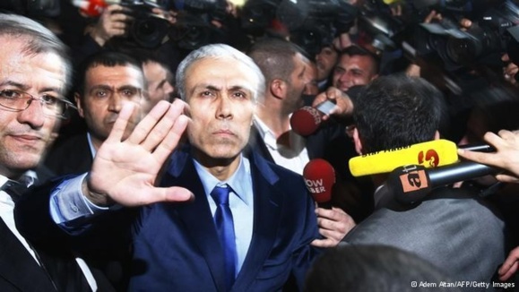عامل ترور پاپ ژان پل دوم: از خمینی دستور گرفته بودم عامل ترور پاپ ژان پل دوم: از خمینی دستور گرفته بودم