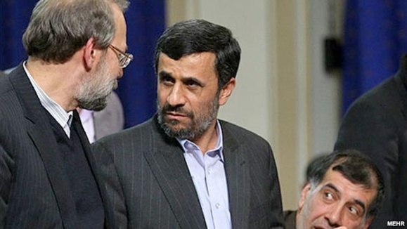 واکنش احمدی نژاد به دستگیری مرتضوی: قوه قضائيه بايد متعلق به ملت و نه يک سازمان ويژه خانوادگي باشد واکنش احمدی نژاد به دستگیری مرتضوی: قوه قضائيه بايد متعلق به ملت و نه يک سازمان ويژه خانوادگي باشد
