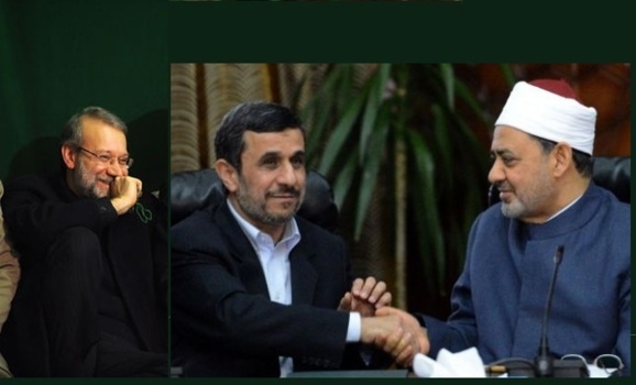 کوبیدن کفش بر سر احمدی نژاد توسط یک سوری در شهر قاهره