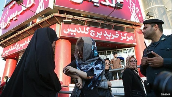 ممنوعههای عجیب و خندهدار فقط در ایران ممنوعههای عجیب و خندهدار فقط در ایران
